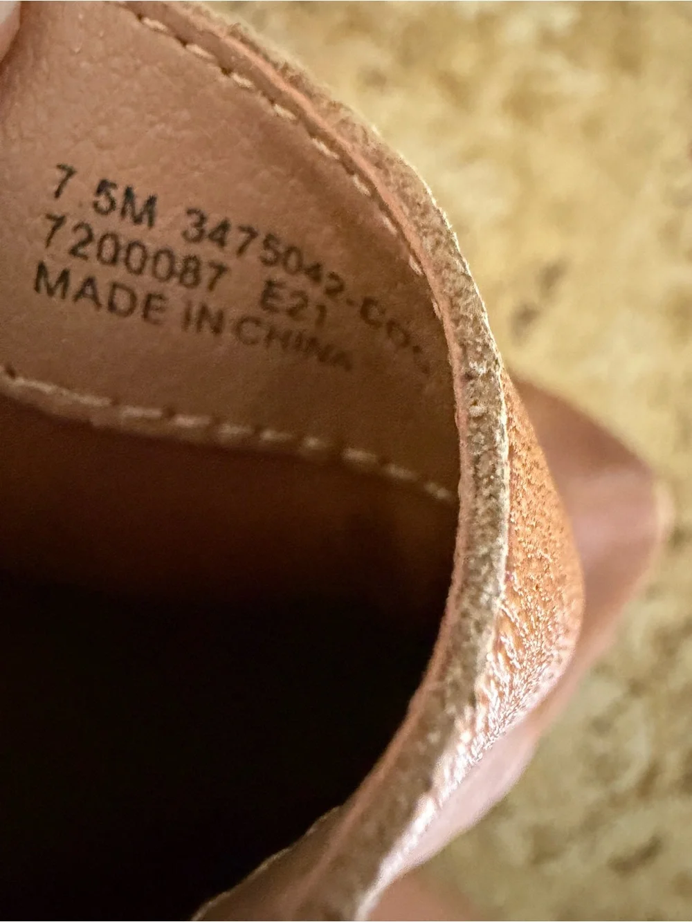 EUC Frye Rowan ankle boots cognac Leather Pointed Toe Cutout Flats